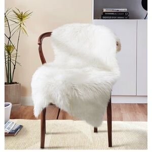 White Faux Fur Throw Blanket